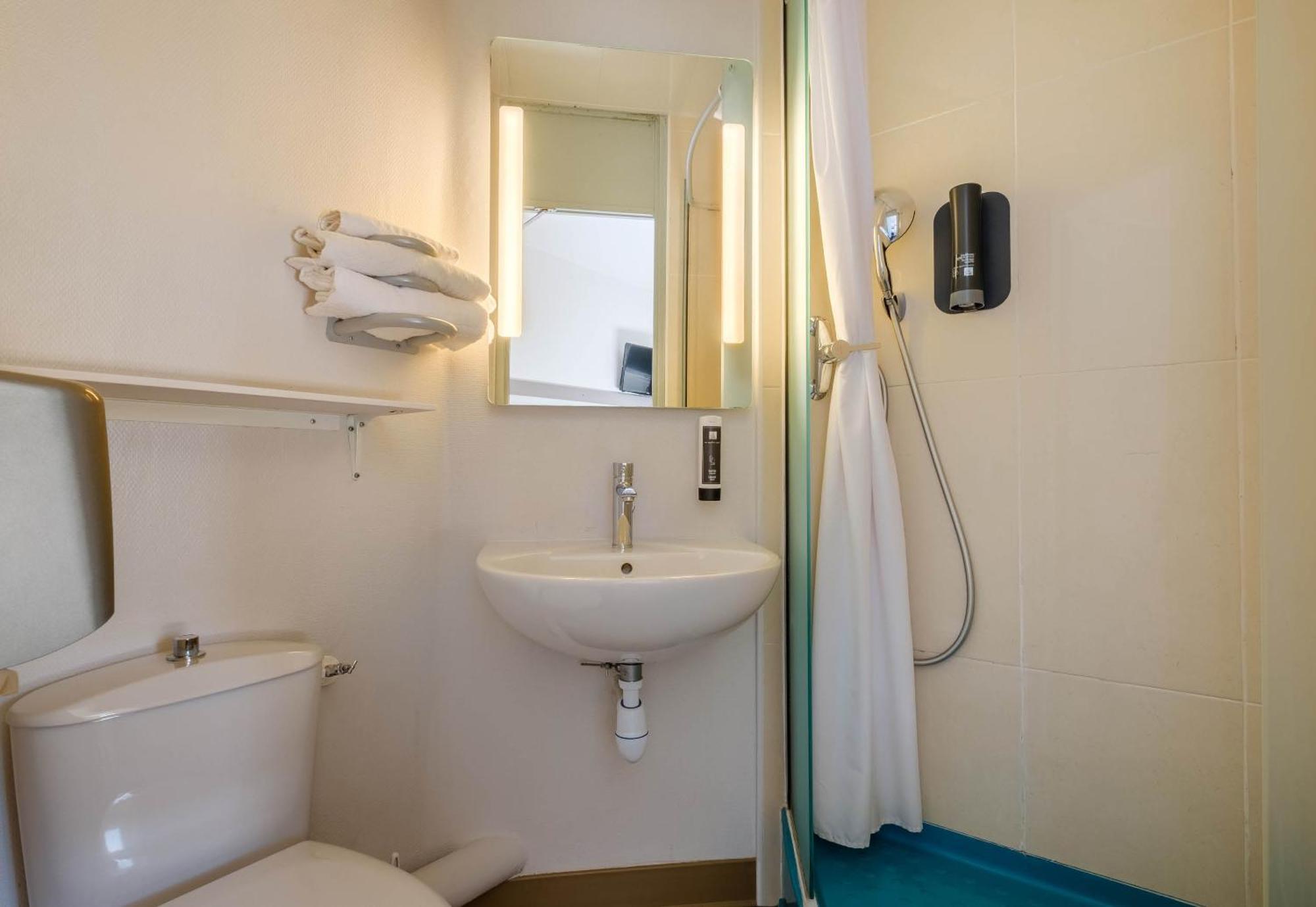 B&B Hotel Villeneuve Loubet Plage Eksteriør bilde
